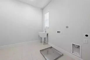 3239 Royal Oaks Holw Ln, Houston, TX 77082 - Photo 40