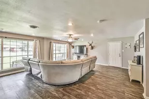 107 Sunset Heights Ave, Dayton, TX 77535 - Photo 6