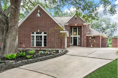 2926 Carnoustie Drive, Missouri City, TX 77459 - Photo 2