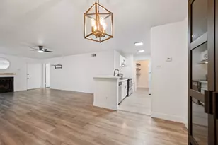 10733 Braes Bend Dr, Houston, TX 77071 - Photo 14