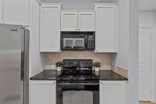 1900 Genesee St, Houston, TX 77006 - Photo 14