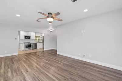1007 Longley St, South Houston, TX 77587 - Photo 8