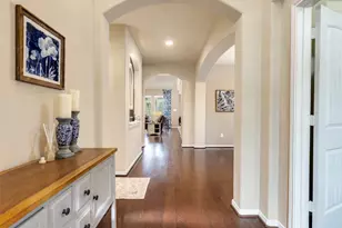 574 Southampton Ln, League City, TX 77573 - Photo 2