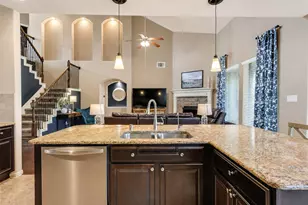 574 Southampton Ln, League City, TX 77573 - Photo 18
