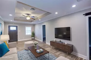 4220 Delhi St, Houston, TX 77022 - Photo 2