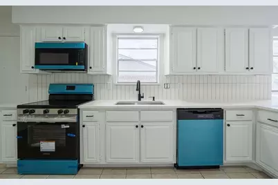 23230 Briarcreek Boulevard, Spring, TX 77373 - Photo 12