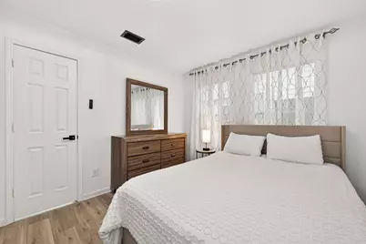 15811 Natchez Brook Lane #B, Houston, TX 77073 - Photo 6