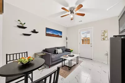 15811 Natchez Brook Lane #B, Houston, TX 77073 - Photo 2