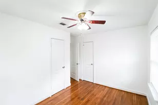4513 Nina Lee Ln, Houston, TX 77092 - Photo 8