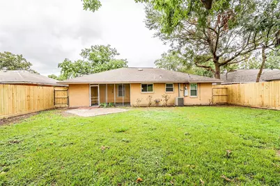4513 Nina Lee Lane, Houston, TX 77092 - Photo 12