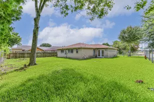 12203 Cape Hyannis Dr, Houston, TX 77048 - Photo 24