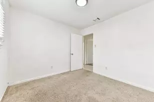 12203 Cape Hyannis Dr, Houston, TX 77048 - Photo 16