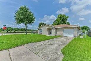 12203 Cape Hyannis Dr, Houston, TX 77048 - Photo 2
