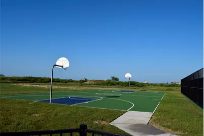 2929 Palacios Bay Drive, Palacios, TX 77465 - Photo 10