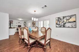 5823 McKnight St, Houston, TX 77035 - Photo 6