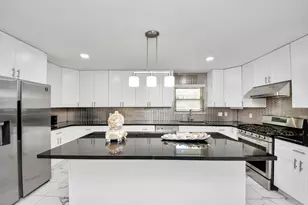 5823 McKnight St, Houston, TX 77035 - Photo 24