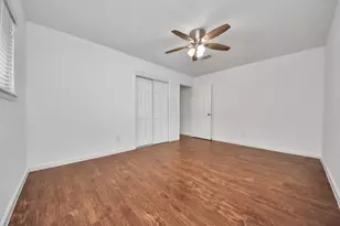 5823 McKnight St, Houston, TX 77035 - Photo 28