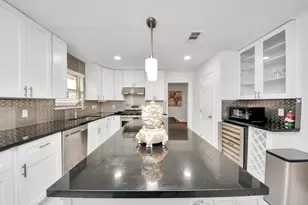 5823 McKnight St, Houston, TX 77035 - Photo 22