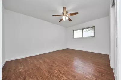 5823 McKnight Street, Houston, TX 77035 - Photo 26