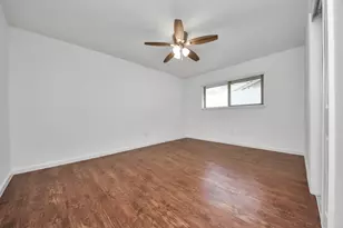 5823 McKnight St, Houston, TX 77035 - Photo 26