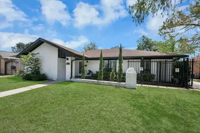 5823 McKnight Street, Houston, TX 77035 - Photo 1