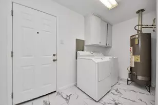 5823 McKnight St, Houston, TX 77035 - Photo 24
