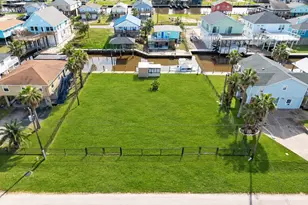 402 Shark Ln, Surfside Beach, TX 77541 - Photo 1