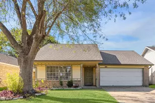 15939 Beechnut St, Houston, TX 77083 - Photo 2