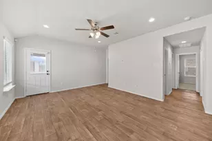 8303 Amaryllis Ct, Rosharon, TX 77583 - Photo 6