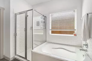 12823 Tokenhouse Ln, Houston, TX 77047 - Photo 20