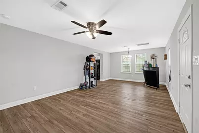 1300 Cypress Street, Baytown, TX 77520 - Photo 4