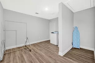 1300 Cypress St, Baytown, TX 77520 - Photo 12