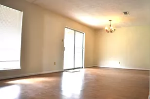 16454 Hickory Knoll Dr, Houston, TX 77059 - Photo 6