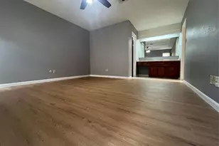 16454 Hickory Knoll Dr, Houston, TX 77059 - Photo 10
