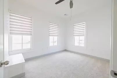 1625 39th Street, Galveston, TX 77550 - Photo 22