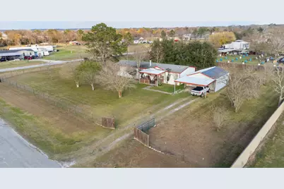 25 County Road 6022B, Dayton, TX 77535 - Photo 2