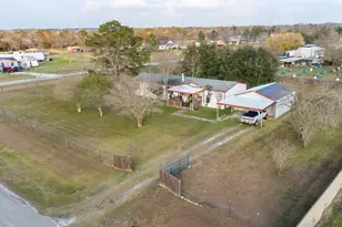 25 County Road 6022B, Dayton, TX 77535 - Photo 2
