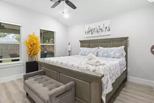 118 Tuna St, Galveston, TX 77550 - Photo 8