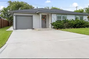 118 Tuna St, Galveston, TX 77550 - Photo 1