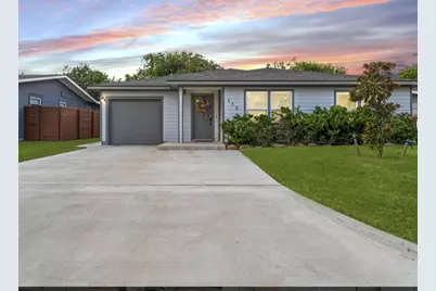 118 Tuna Street, Galveston, TX 77550 - Photo 2