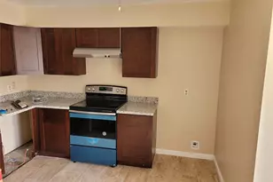 12123 Sharpview Dr, Houston, TX 77072 - Photo 1