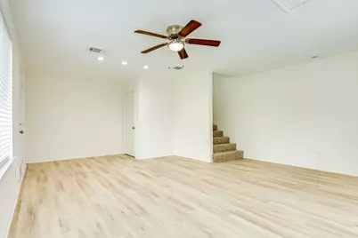 408 Gardenia Street, Lake Jackson, TX 77566 - Photo 10