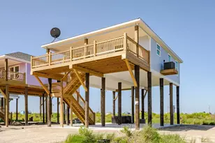 1115 Waco Rd, Gilchrist, TX 77617 - Photo 20