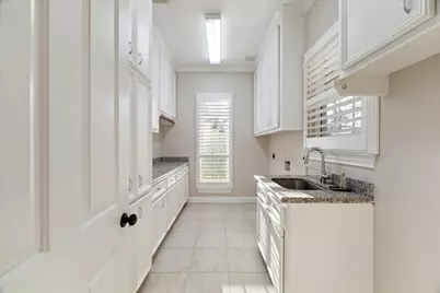 15 Enchanted Woods Drive, Kingwood, TX 77339 - Photo 24