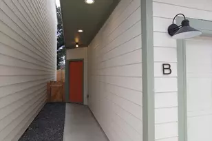 4926 Weeping Willow Rd, Houston, TX 77092 - Photo 2