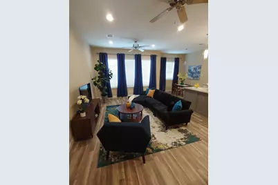 4926 Weeping Willow Road #B, Houston, TX 77092 - Photo 4