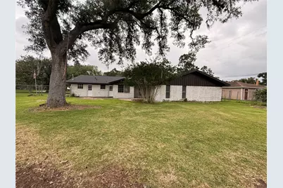 118 Clover Street, Lake Jackson, TX 77566 - Photo 26
