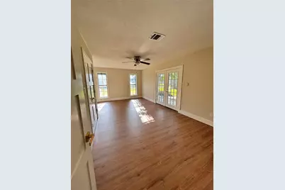 118 Clover Street, Lake Jackson, TX 77566 - Photo 22