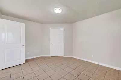 302 W Shaw Avenue #A, Pasadena, TX 77506 - Photo 4