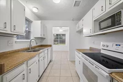 2114 Mocking Bird Lane, La Porte, TX 77571 - Photo 8